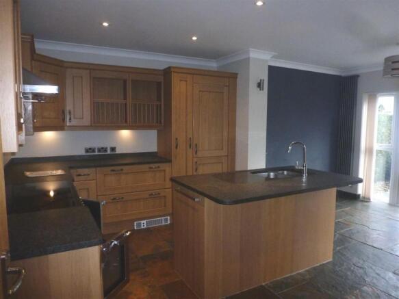 BREAKFAST KITCHEN