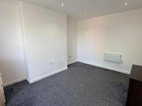 1 bed Flat to rent Image 12