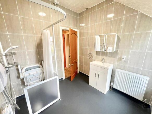 2 bed Terraced for sale Image 11
