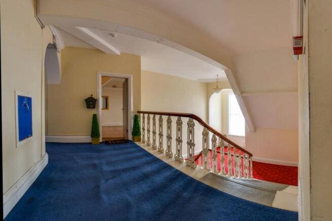 2 bed Apartment for sale Image 10