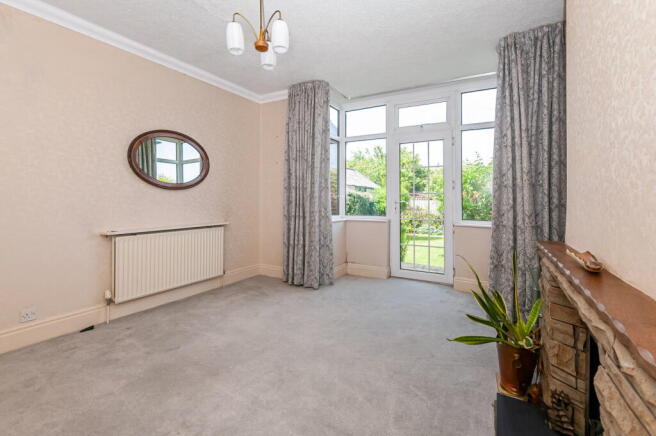 4 bed Semi-Detached for sale Image 4