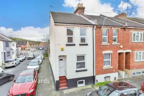 Second Avenue, Chatham, Kent