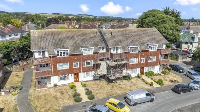 46 Lamorna Grove-002.JPG