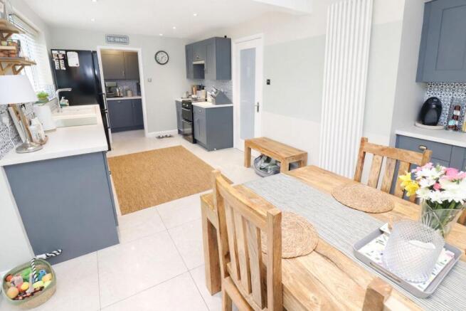Kitchen / Dining Room