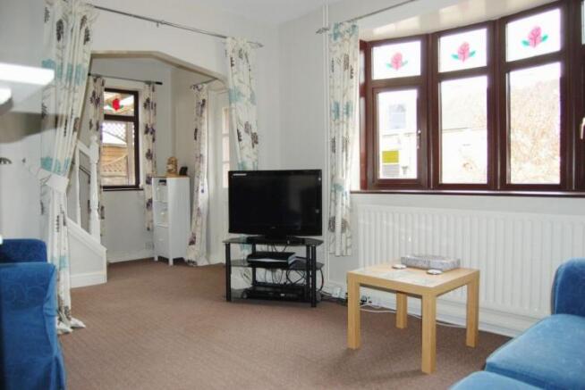 Open Plan Lounge Image 2