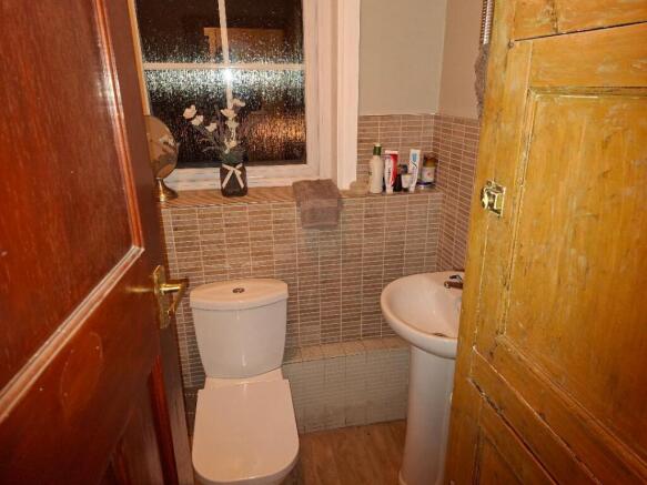 2 bed Terraced to rent Image 7