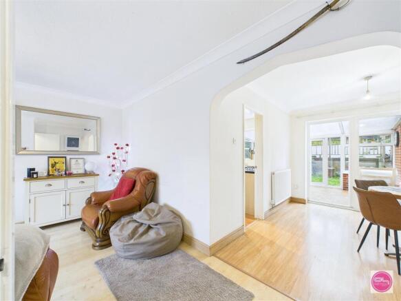 Pine Walk, Castle Gresley (7).jpg