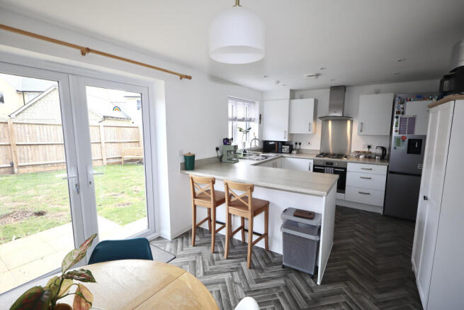 Kitchen dining room