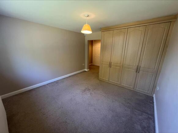 3 bed Detached Bungalow to rent Image 10