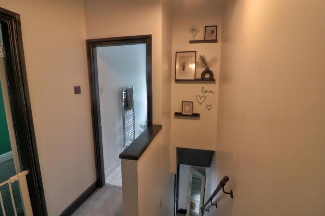 2 bed Terraced for sale Image 8