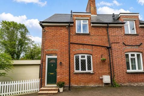 Rawlingswell Lane, St. Martins, Marlborough, Wiltshire, SN8