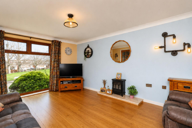 3 bed Detached for sale Image 9