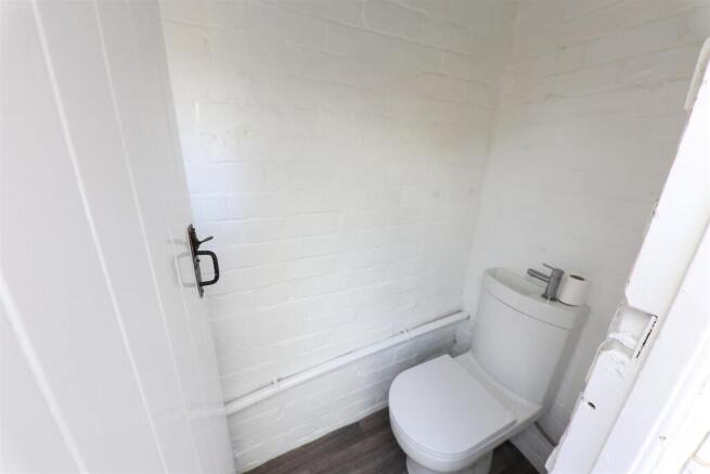 2 bed Semi-Detached for sale Image 7