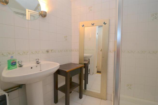 shower room.JPG