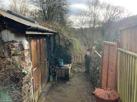 rear gate.jpg