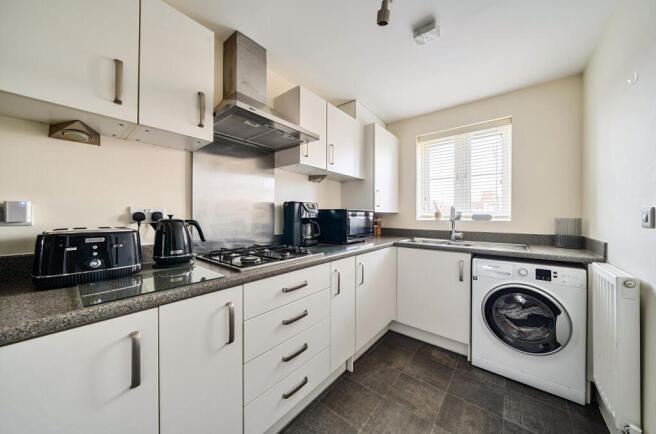 1409466-6-698f011...