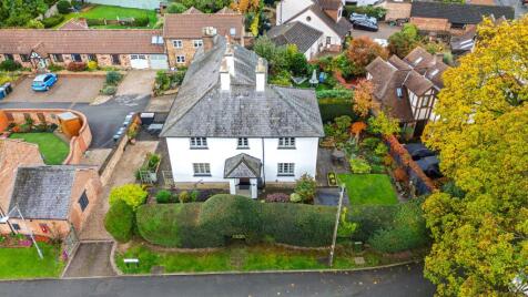 A Five Bedroom Farmhouse Right at the Heart of It All