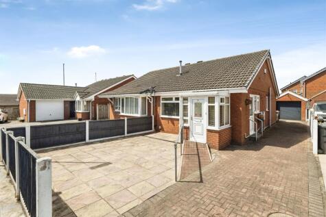 Broadcroft Chase, Tingley, Wakefield