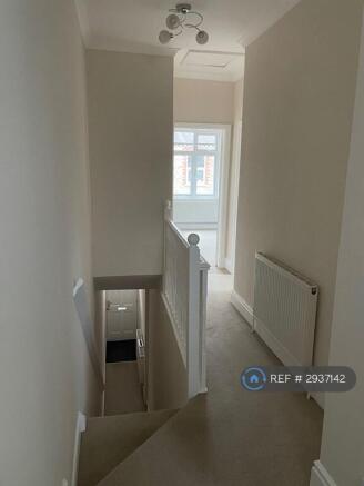 1 bed Flat to rent Image 6