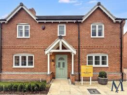 15, Lovett Close, Coalville LE67 2NB