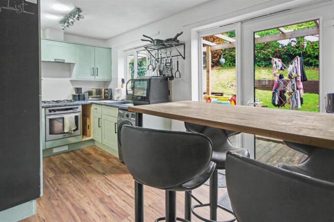 NN9 Fernmoor Drive, Irthlingborough photo 4