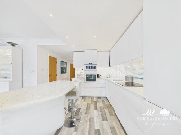 CAM03915G0-PR0017...