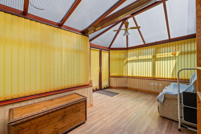 2 bed Detached Bungalow for sale Image 8