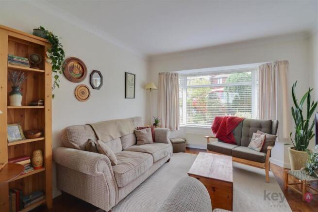 4 bed Detached for sale Image 4