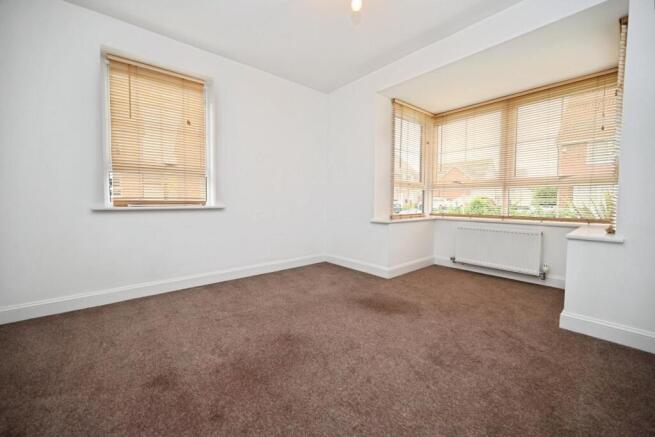 4 bed Detached to rent Image 8