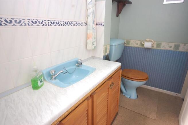 Cloakroom / WC