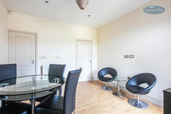 3 bed Terraced for sale Image 5