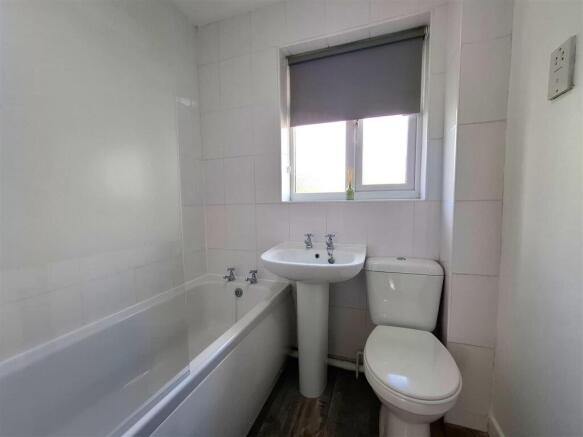 Bathroom.jpg