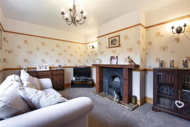 Living room2.jpg