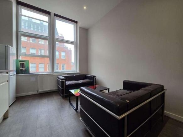 2 bed Flat to rent Image 9