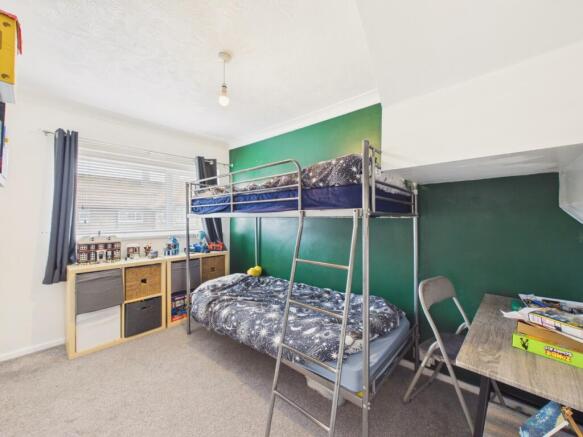3 bed Terraced for sale Image 12