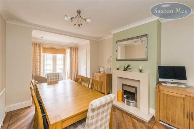 EXTENDED DINING ROOM