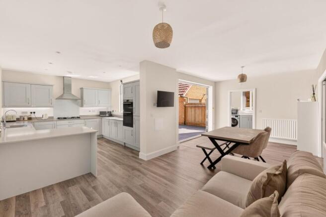Mansbury Gardens, Congresbury, BS49 photo 4