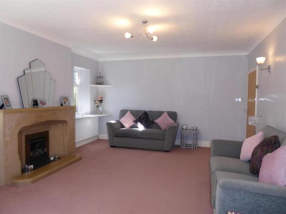 SITTING ROOM