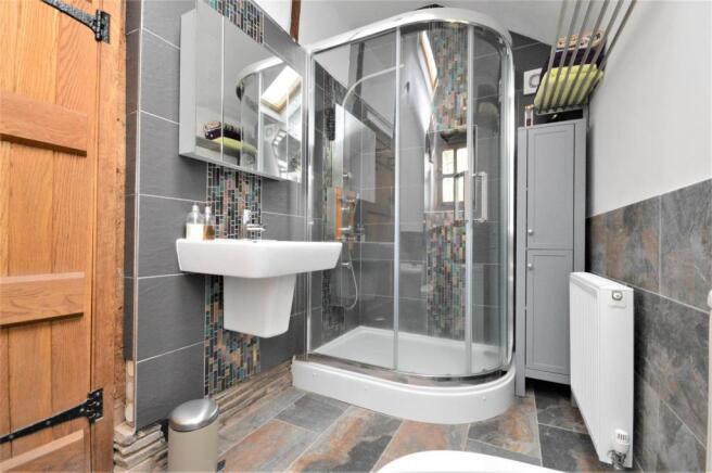 Bathroom 1 Hackmoor.JPG