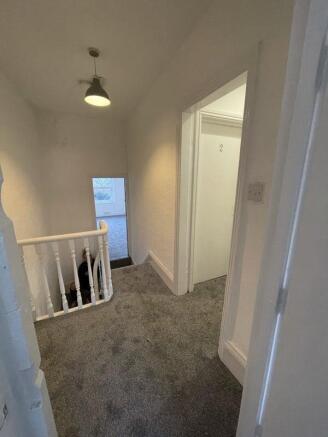 1 bed House Share to rent Image 12