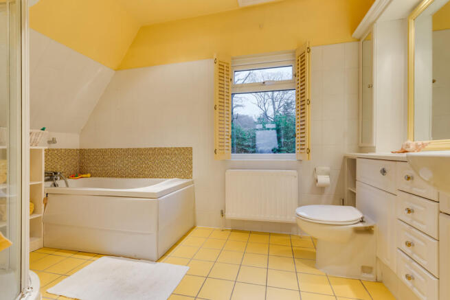 Bedroom 1 En-Suit...