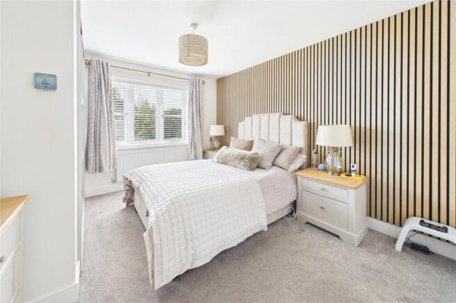 4 bed Detached for sale Image 11