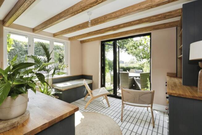 4 bed Detached for sale Image 5
