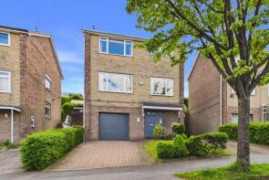 49, St Quentin Drive, Sheffield S17 4PN