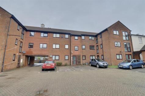 Waterloo Road, Havant
