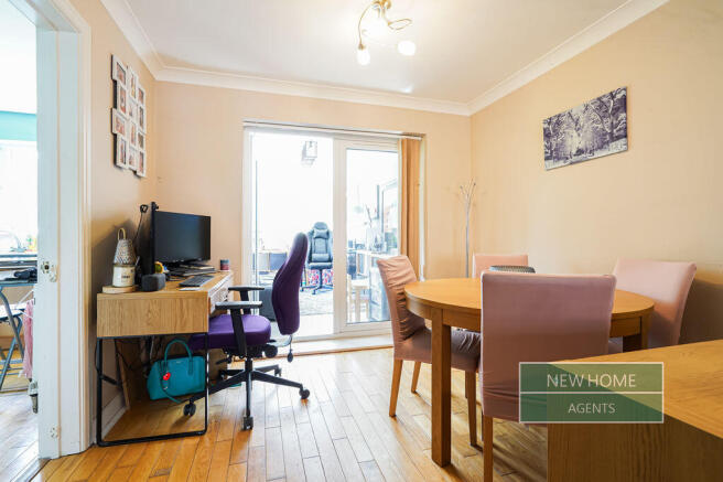 3 bed Detached for sale Image 5