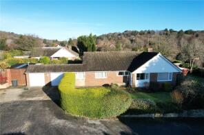 4, Manor Close, Haslemere GU27 1PP