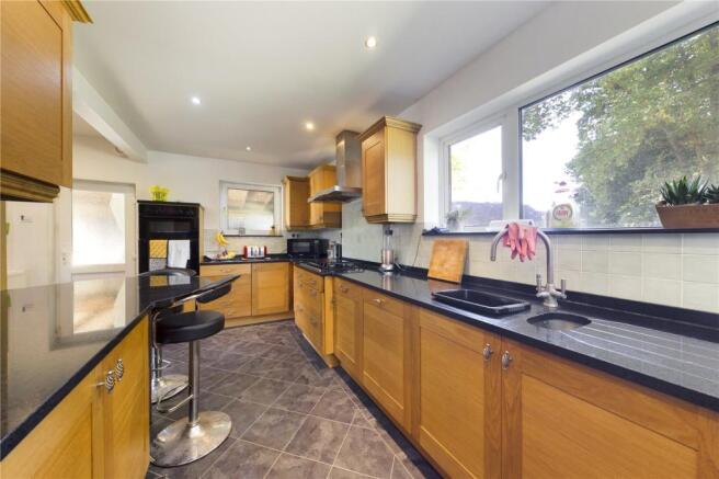 Kitchen/ Breakfast