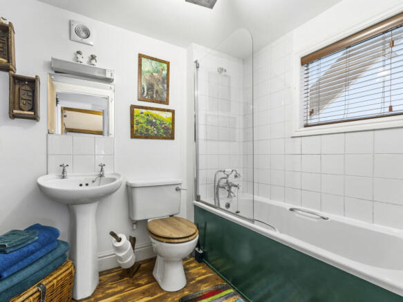 2 bed Character Property for sale Image 12