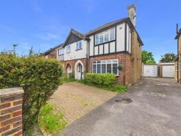 53, Queens Walk, Ruislip HA4 0LX